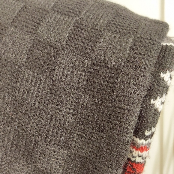 Muk Luks Snow Flakes Themed Infinity Scarf Neck Warmer - Picture 6 of 7